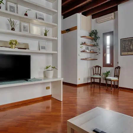 Joivy Spacious Flat, Excellent Centre Access Appartement Milan