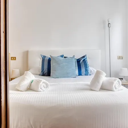 Joivy Spacious Flat, Excellent Centre Access Lejlighed