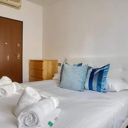 Joivy Spacious Flat, Excellent Centre Access Apartamento *
