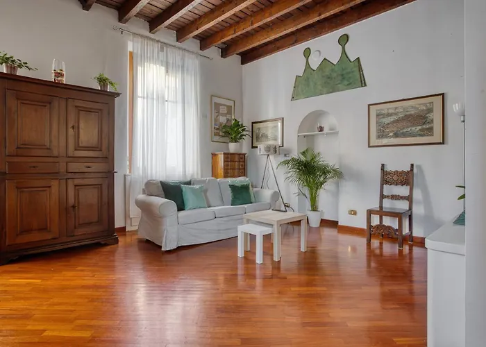 Joivy Spacious Flat, Excellent Centre Access Apartmán
